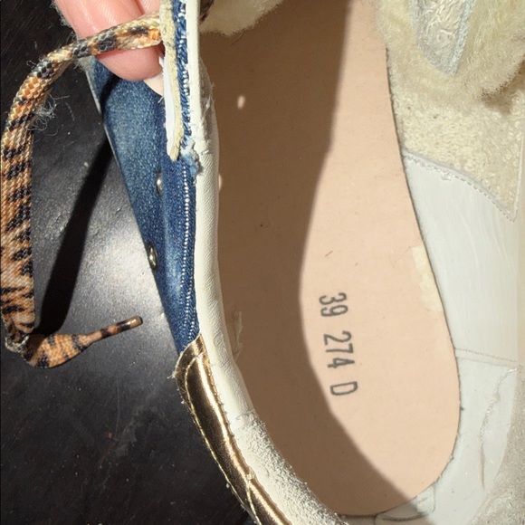 Gorgeous!! GGDB Blue Jean- White- Gold, Sherpa. Size 9. - Picture 11 of 16